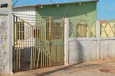 Casa em que jovem foi morta pelo namorado em Campo Grande
