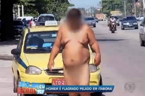 Homem foi flagrado andando nu em rua de Itabora