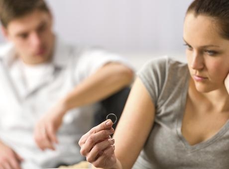 Uma em cada 10 pessoas continua tentando levar o relacionamento porque há um estigma em ser divorciado