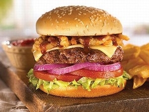 Hambúrguer é um dos alimentos ricos em gordura
