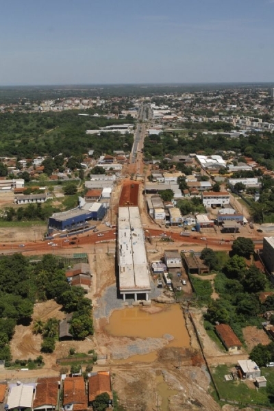 Viaduto Dom Orlando Chaves, em Vrzea Grande ser vistoriado esta manh