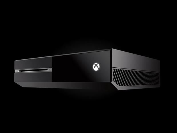 Microsoft dar jogos digitais para aqueles que comprara Xbox One com problema no leitor de disco