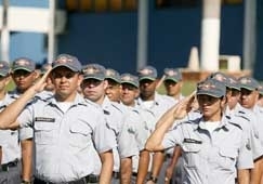 Solenidade de comemorao do aniversrio da Polcia Militar, no incio do ms, que marcou tambm o lanamento do novo un