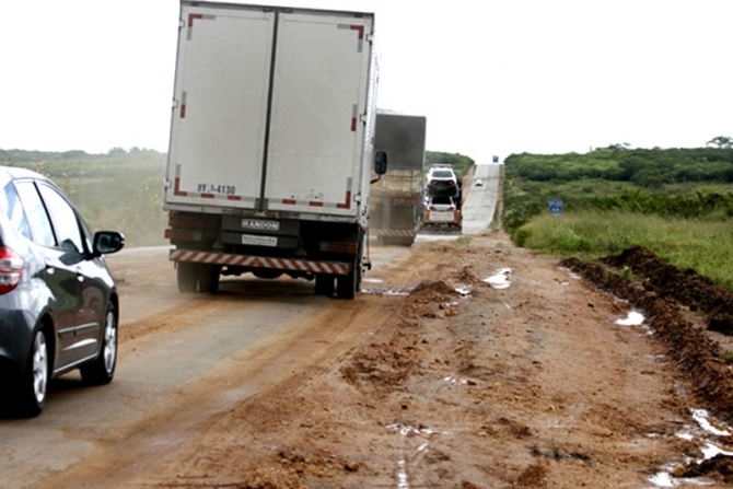 No Norte do Estado  onde se observa a precariedade das rodovias em MT