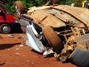 Acidente em Nova Xavantina matou duas pessoas e deixou trs feridos (Foto: Site InteressanteNews)