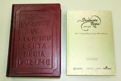 Lanamento do livro Documentos Rgios, uma transcrio do cdice n 01