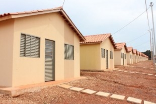 As novas casas a serem entregues so na regio da Avenida Mrio Andreazza
