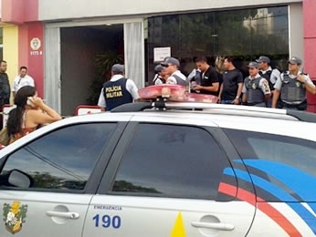 Tiroteio ocorreu dentro de casa de cmbio na regio central de Cuiab.