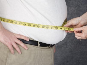 Excesso de gordura saturada vai direto para a barriga e fgado; chances de diabetes aumenta