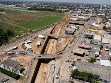 Trincheira do Zero Quilmetro, na Avenida da FEB, em Vrzea Grande, regio metropolitana.