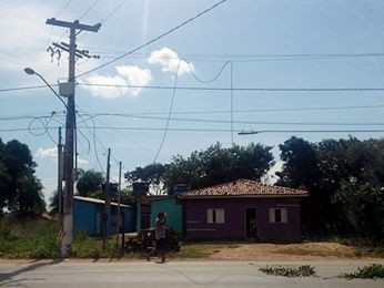 Moradores ficaram sem energia eltrica no Bairro Nova Esperana.