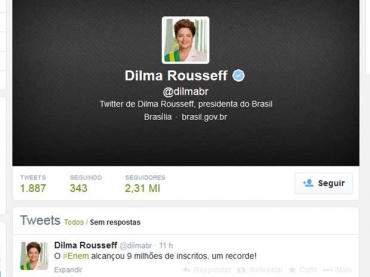 Dilma comentou no 'Twitter' o recorde de inscrições no Enem. 