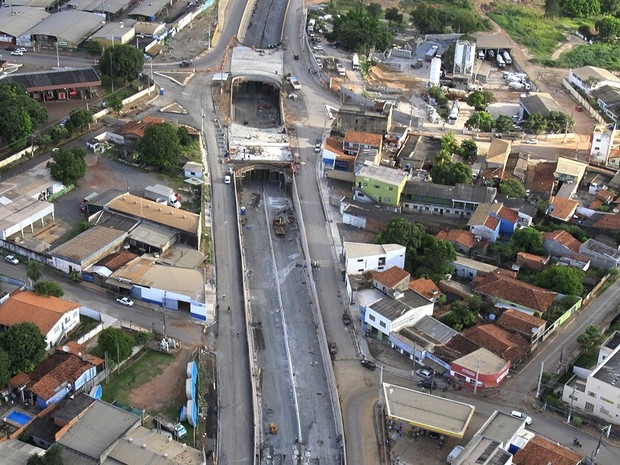 Obra da trincheira do Verdo em Cuiab  uma das trs que devem ficar prontas at a Copa