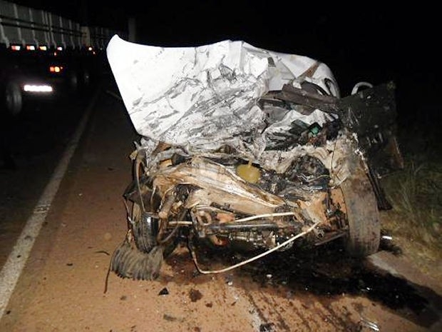 Motorista de caminhonete morreu aps acidente na BR-364.
