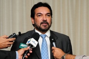 O vice-governador Chico Daltro disputa uma das oito vagas na Cmara Federal